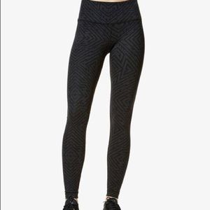 NEW Vimmia black leggings